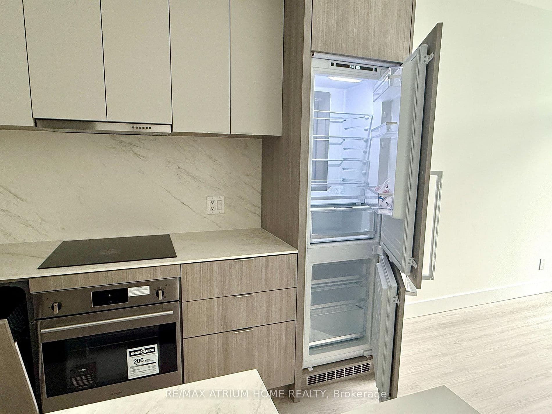 1+Den Suite at 6 Greenbriar Road, Bayview Village